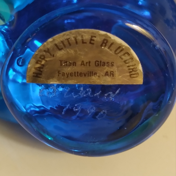 SIGNED GLASS BLUE BIRD FIGURE - Picture 3 of 3